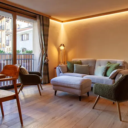 Apartament Maison Mont Blanc, Brand New Ideal For 4, Private Parking, Walking From Center *