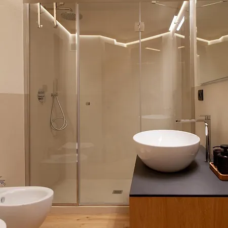 Maison Mont Blanc, Brand New Ideal For 4, Private Parking, Walking From Center Apartment Courmayeur