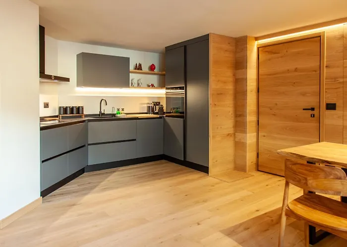 Maison Mont Blanc, Brand New Ideal For 4, Private Parking, Walking From Center Lejlighed