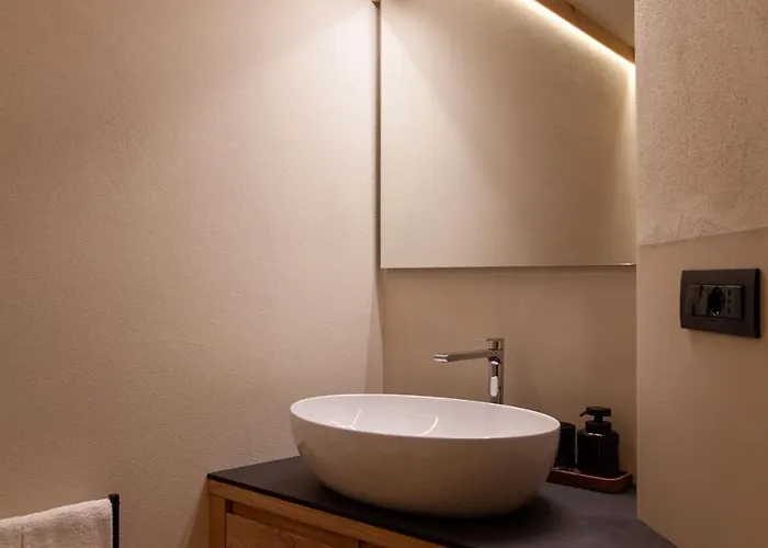 Lejlighed Maison Mont Blanc, Brand New Ideal For 4, Private Parking, Walking From Center Courmayeur